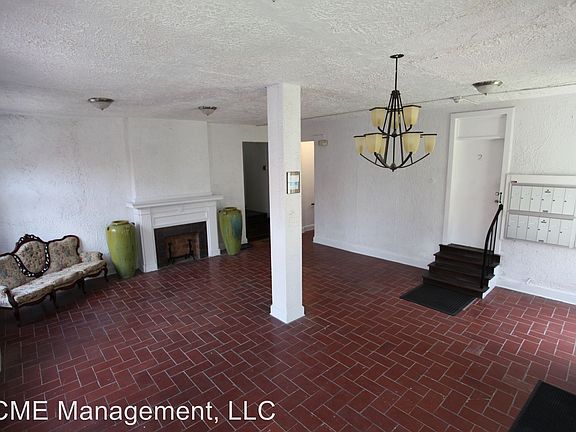 2nd image of 177 NE 50th St APT 23