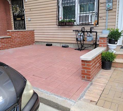 3rd image of 586 Beck St #G
