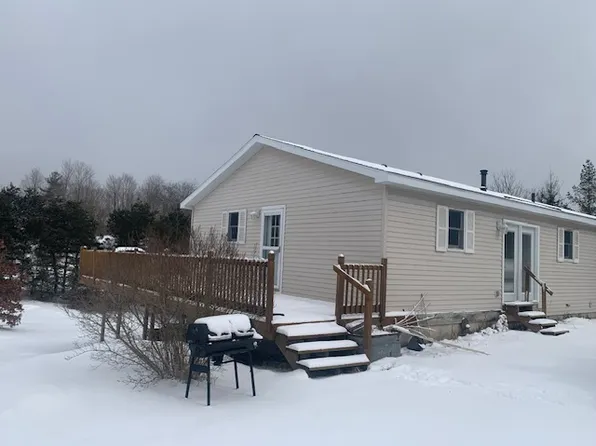 17700 Gray Ln #1, Interlochen, MI 49643