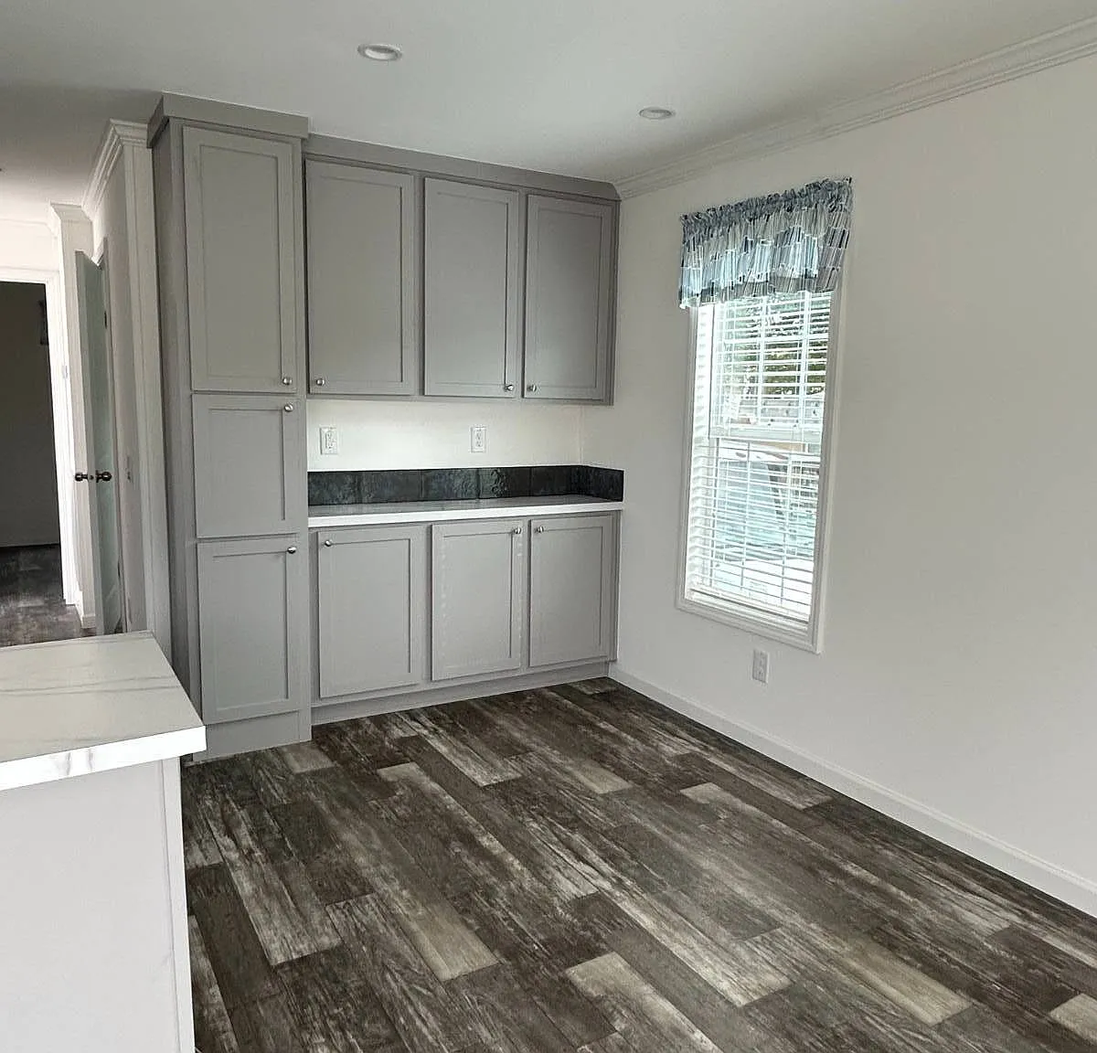 1 bed, 1.0 bath, $1,900 — Photo 4