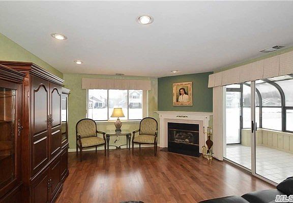 5th image of 285 W Midland Pond Ct