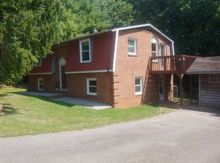 185 Clearview Dr, Rocky Mount, VA 24151