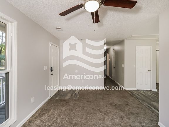 655309_004_wm_-_living_room_13101254.jpg