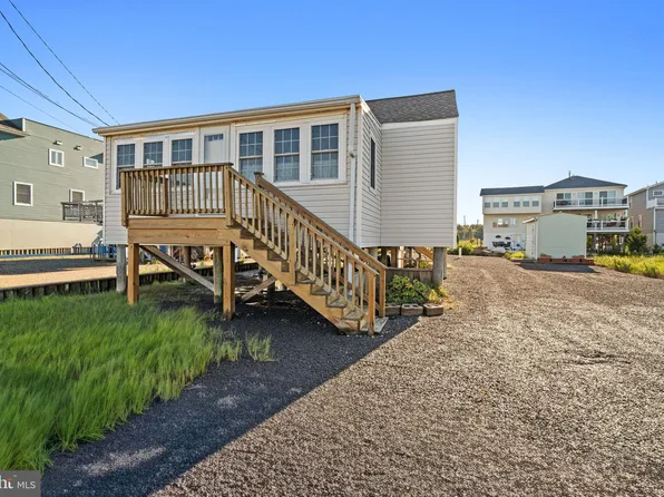 1287 W Mallard Dr, Manahawkin, NJ 08050