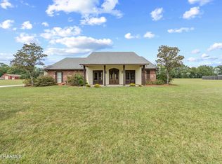 1096 Lawless Tauzin Dr, Breaux Bridge, LA 70517