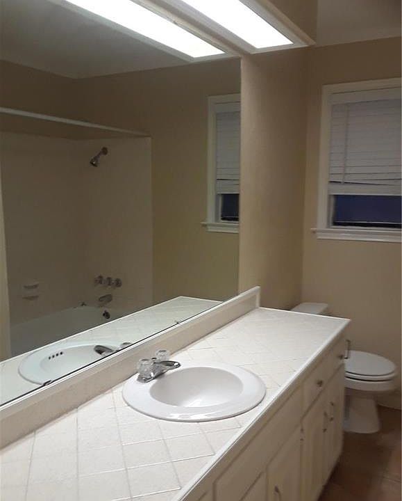 2nd image of 10714 Sunny Ln
