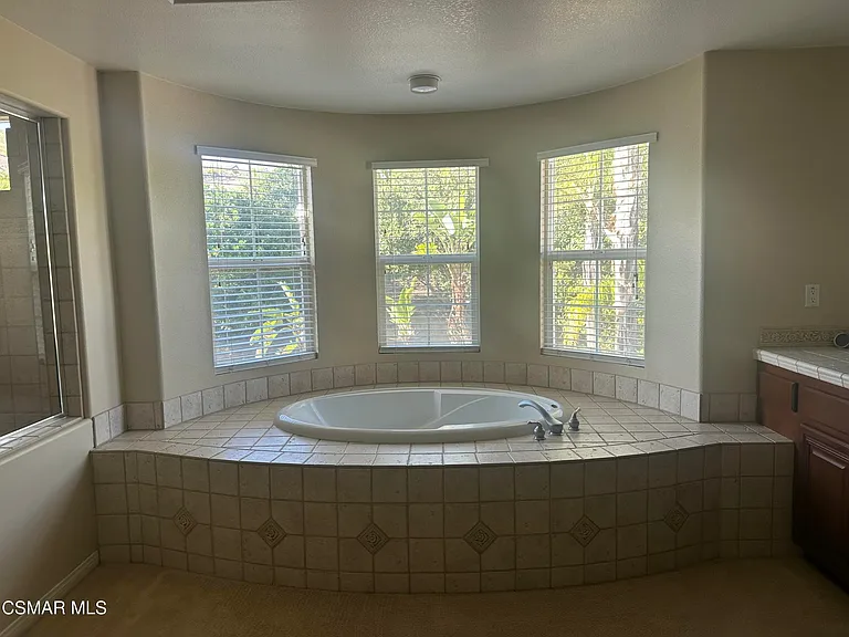 3073 Heavenly Ridge St — Photo 23