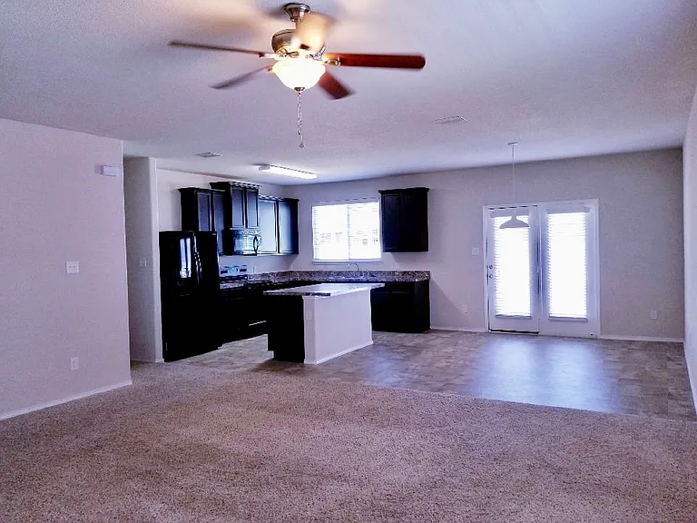 9185 Blackstone Dr — Photo 11
