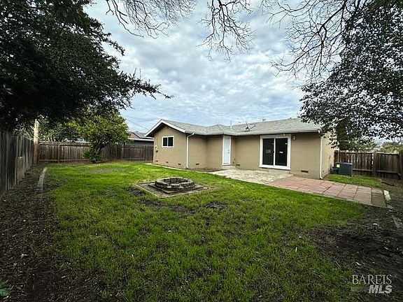 2nd image of 2119 Tipton Way