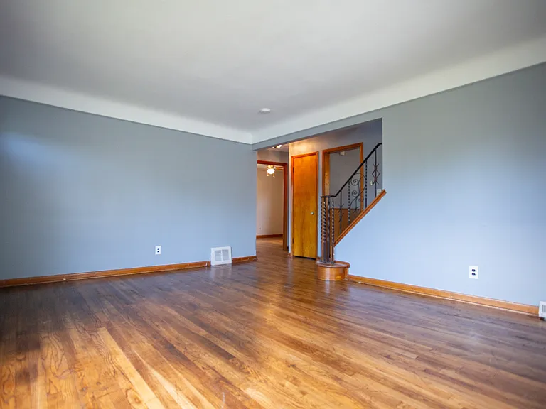 21170 Wilmore Ave — Photo 5