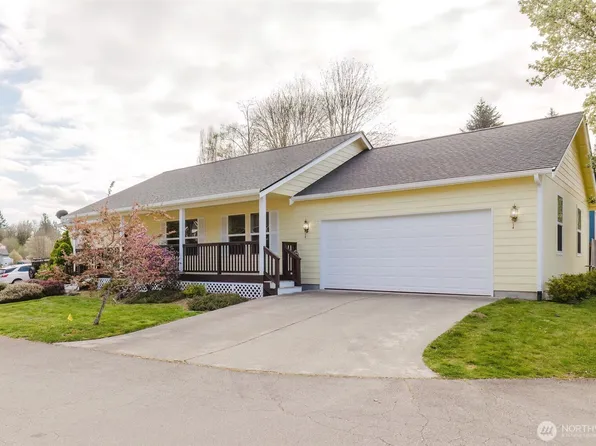 330 Flower Meadows Street, Port Orchard, WA 98366