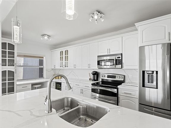 3rd image of 3850 Washington St APT 816