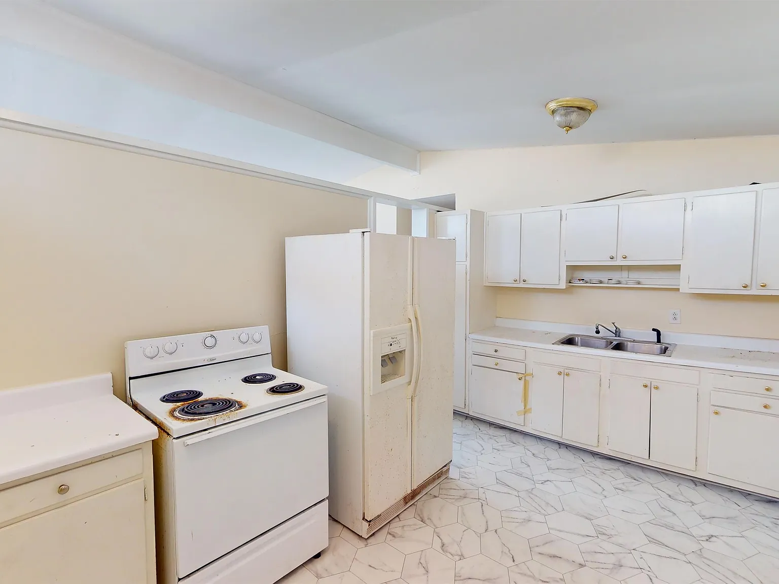 1318 Argonne Boulevard - 1 — Photo 4