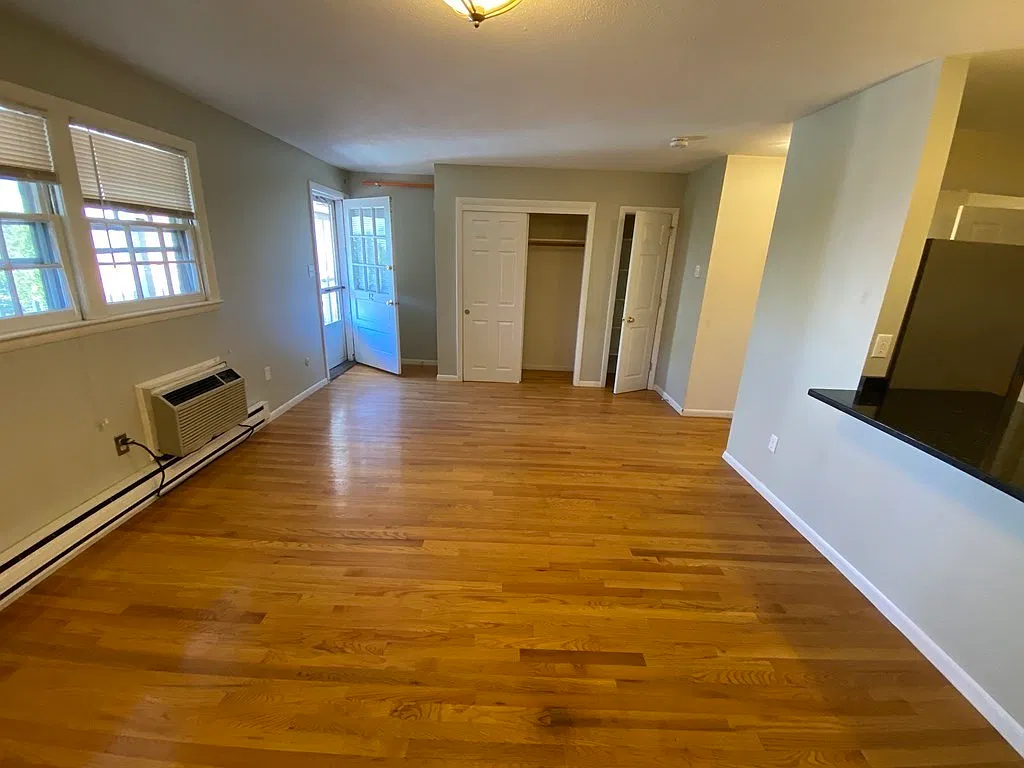 1 bed, 750 sqft, $1,950 — Photo 3