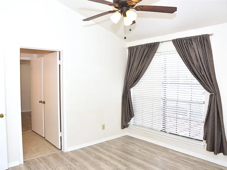 2121 El Paseo St #2000 — Photo 20