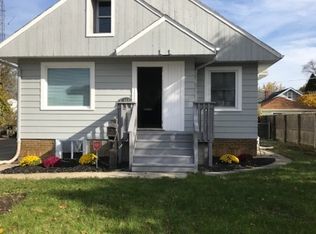 101 N Lewis Ave, Waukegan, IL 60085