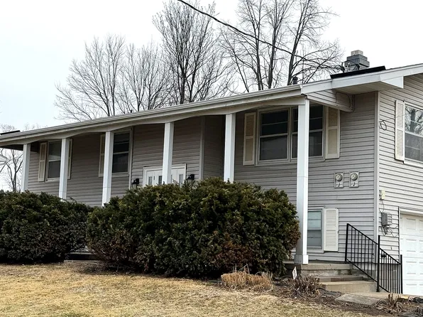 2501 Rocklyn Dr, Urbandale, IA 50322