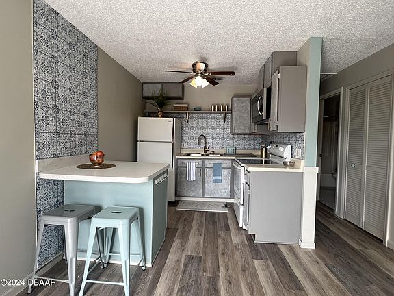 3rd image of 1290 9th St #506
