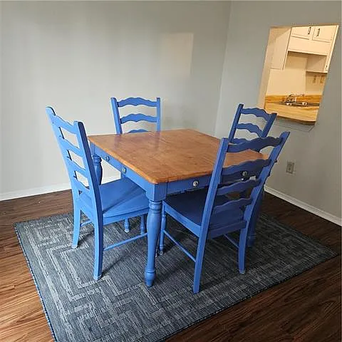 58 Carriage Ln #B — Photo 3