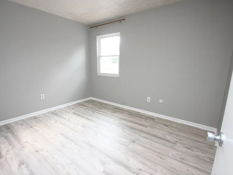 315 Forest St — Photo 7