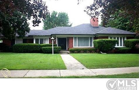 793N Renaud - Front.jpg