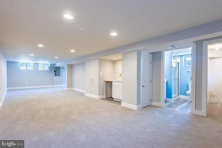105 Meadow Rd — Photo 31