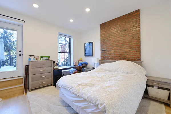 Rented by Corcoran | media 3