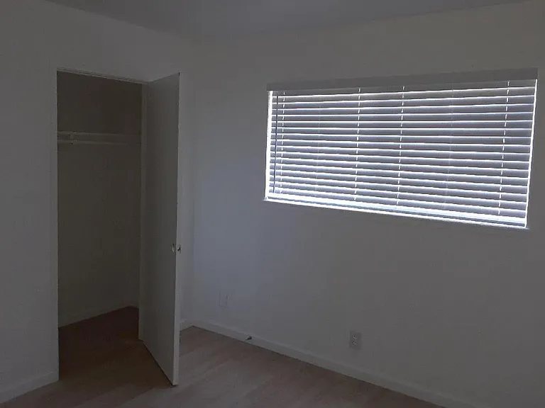 3715 Norwood Ave #F — Photo 8