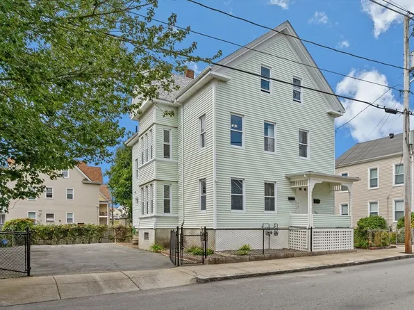 95 Bonney St, New Bedford, MA 02740