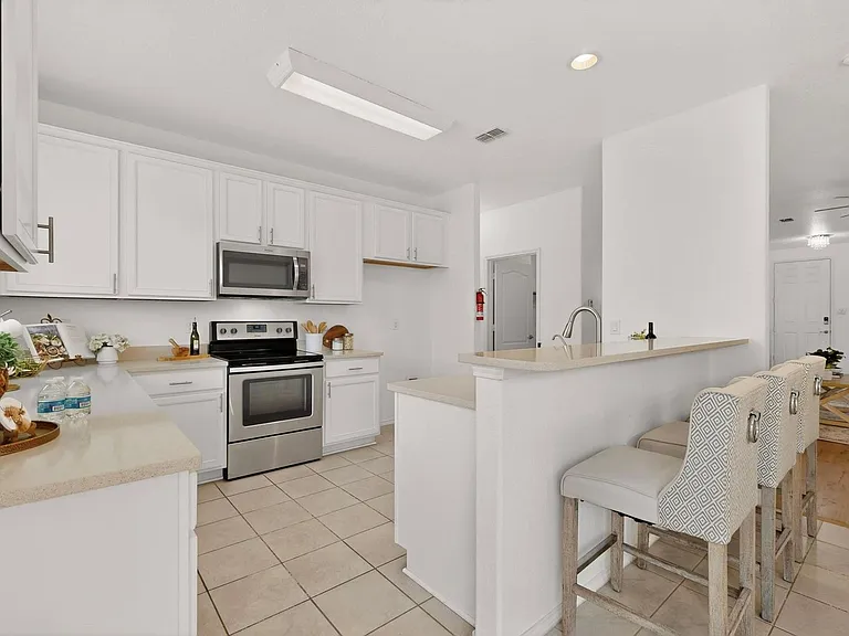 6212 Topsail Dr — Photo 13
