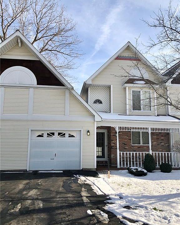 1st image of 22 Sugar Berry Ln