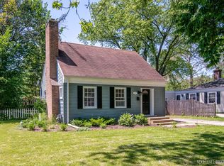 742 McKinley Ave, Geneva, IL 60134