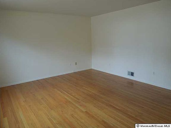 4th image of 808 11th Ave