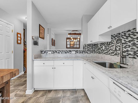 4th image of 2505 Metedeconk Court