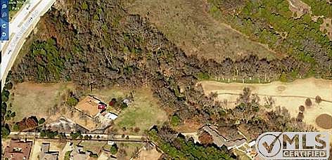 2nd image of 1802 S Cockrell Hill Rd