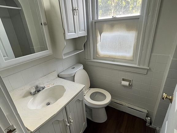 4th image of 8 Lafayette Ave #4
