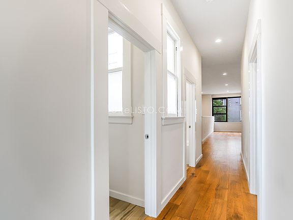 5th image of 1610 Pacific Ave