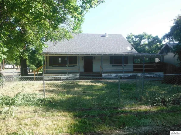 25182 N Center St, Los Molinos, CA 96055