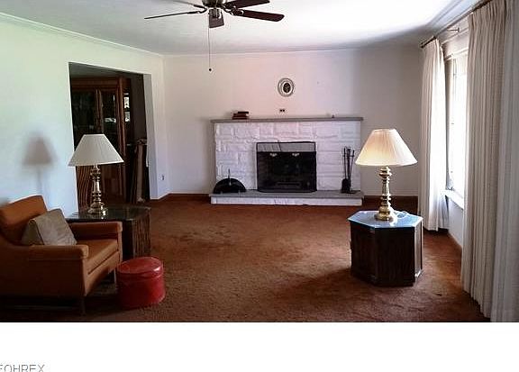 3rd image of 134 Powells Ln