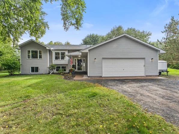 9165 270th St, Chisago City, MN 55013
