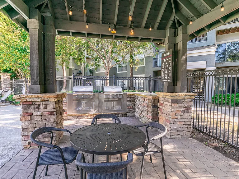 Deerfield Village — Photo 13