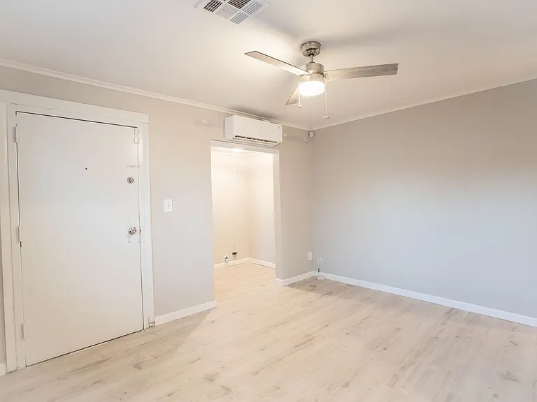 414 S 69th East Ave — Photo 4