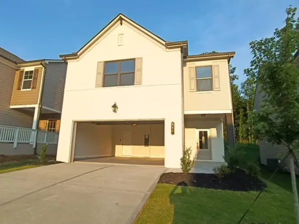 185 Station Overlook Dr, Auburn, GA 30011