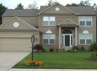 450 Norwich Dr, Broadview Heights, OH