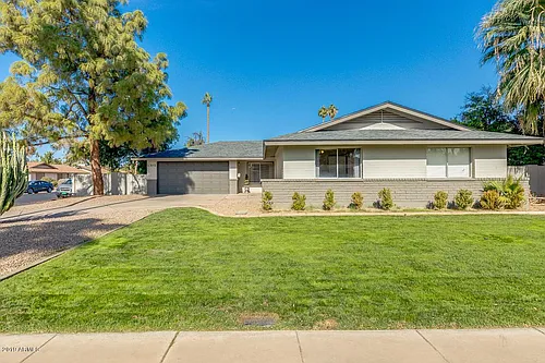 2302 E Loyola Dr Photo 1