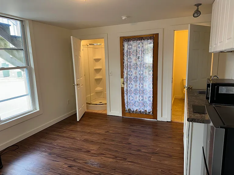 23 Main St #3 — Photo 4