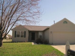 959 Canary Creek Dr, Franklin, IN 46131