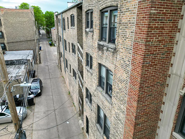 6439 N Hamilton Ave — Photo 19