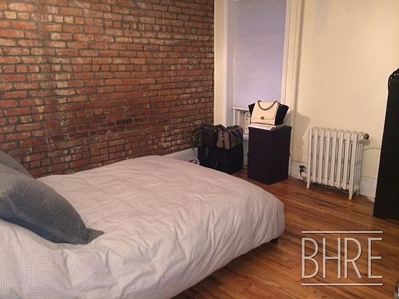 5th image of 92 Atlantic Ave APT 1B