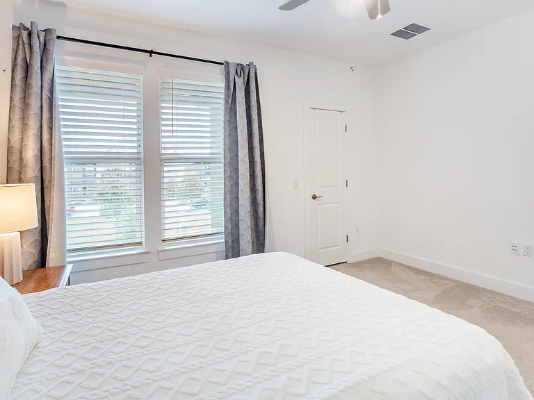 2517 Simond Ave #C — Photo 11
